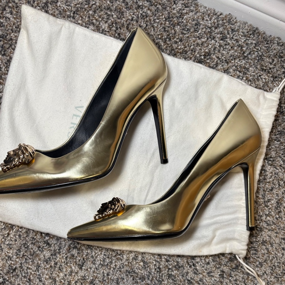 Versace Gold Medusa Heels Size 39 - Picture 4 of 5